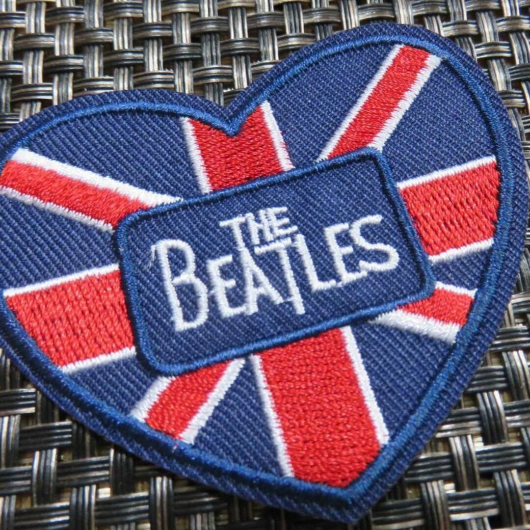 ハートユニオンジャック■新品 ビートルズ BEATLES刺繍ワッペン激渋■音楽 ハンドメイドの素材/材料(各種パーツ)の商品写真