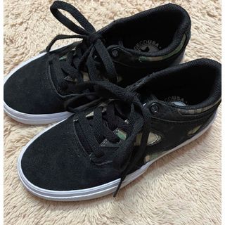 ディーシーシューズ(DC SHOES)のDC 迷彩柄　スニーカー　キッズ　20(スニーカー)