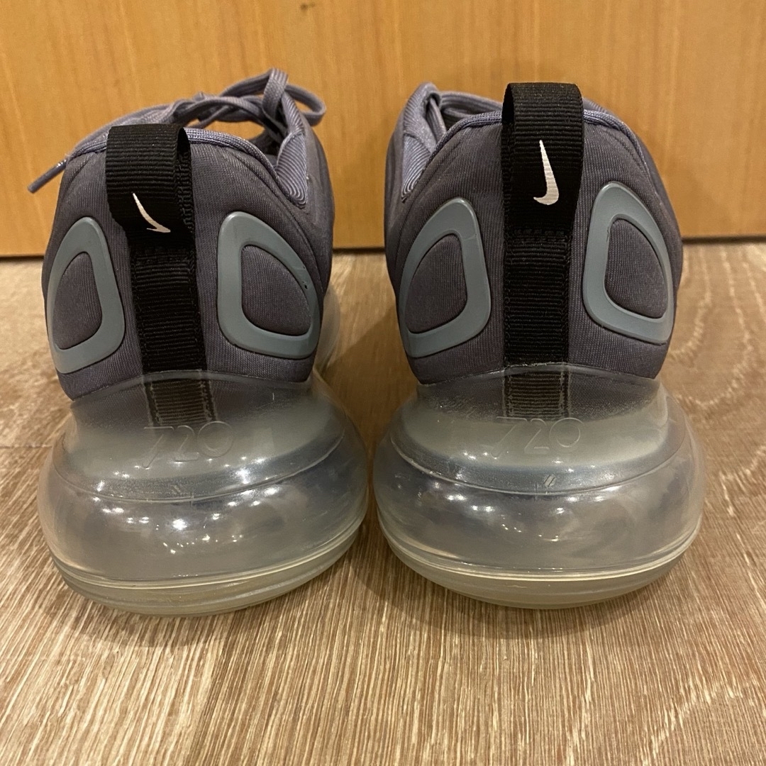 NIKE(ナイキ)のAIR MAX 720   27cm メンズの靴/シューズ(スニーカー)の商品写真