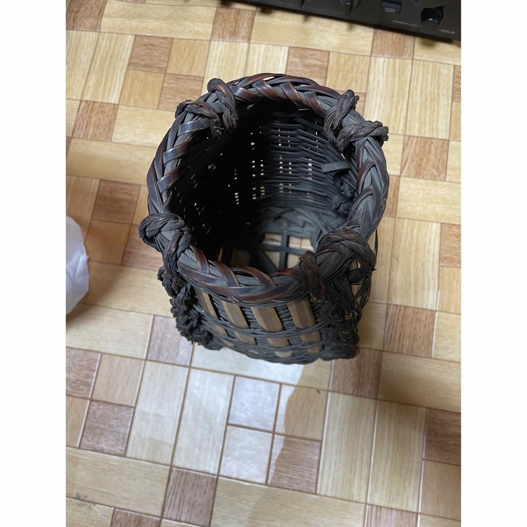 花籠 在銘 煤竹 老竹 花篭 竹籠 花器 華道具 茶道具 竹工芸 花籠 在銘 煤竹 老竹 花篭 竹籠 花器 華道具 茶道具 竹工芸