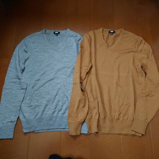 ユニクロ(UNIQLO)のUNIQLO ウール100% 長袖ニット 2枚セット(ニット/セーター)