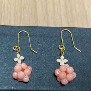 ピンク珊瑚ピアス(ピアス)