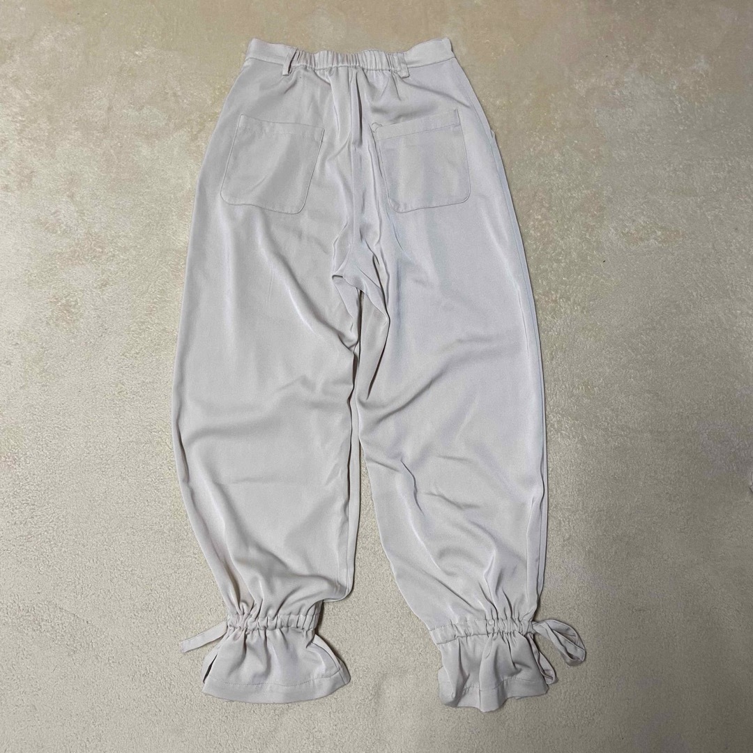 merlot(メルロー)のmerlot メルロー パンツ 裾リボン カジュアル レディースのパンツ(カジュアルパンツ)の商品写真