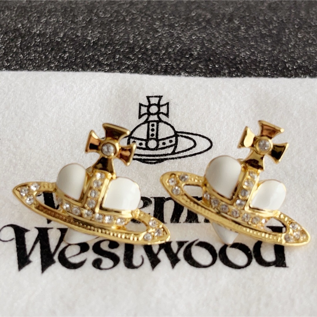 Vivienne Westwood(ヴィヴィアンウエストウッド)のヴィヴィアンウエストウッド　ハートピアス レディースのアクセサリー(ピアス)の商品写真