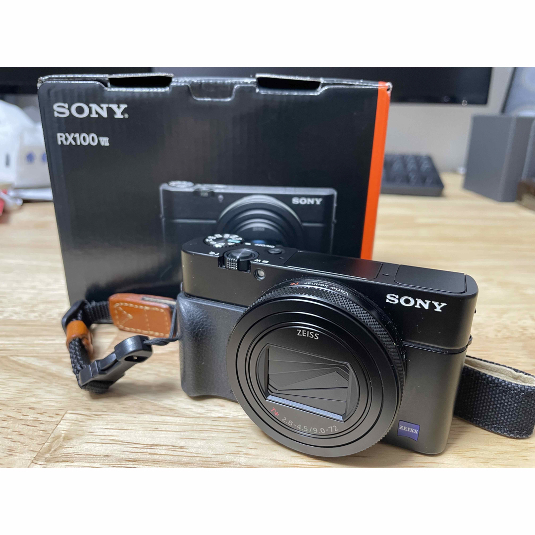 カメラ【美品】SONY DSC-RX100M7 コンデジ