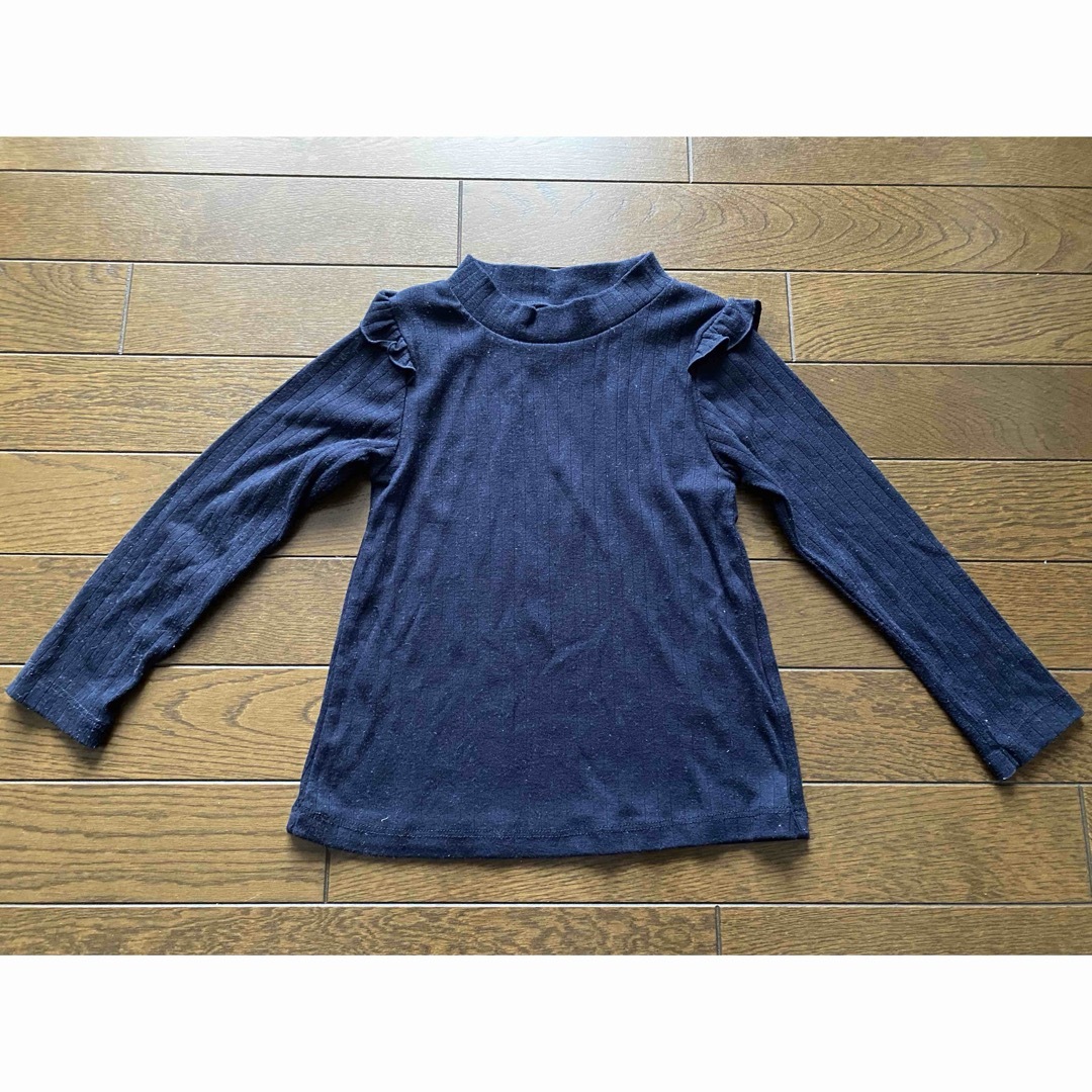 カットソー　110 キッズ/ベビー/マタニティのキッズ服女の子用(90cm~)(Tシャツ/カットソー)の商品写真