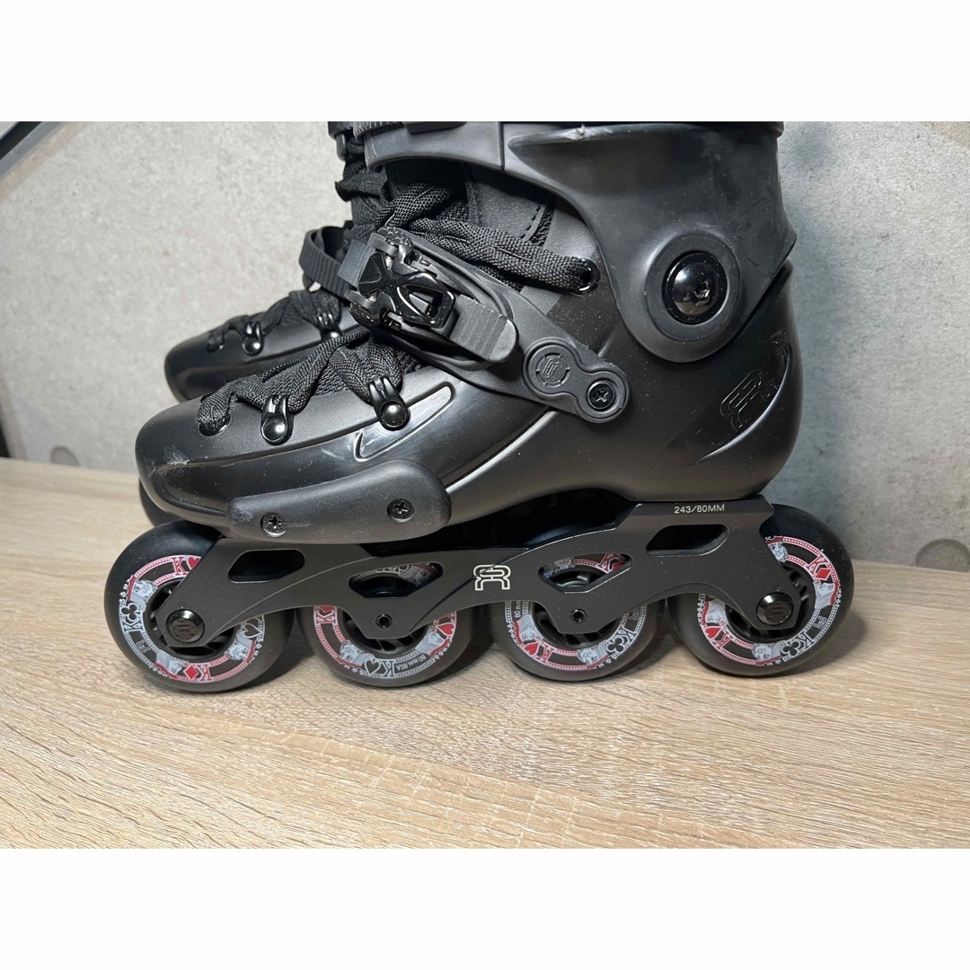 FR Skate FR3 80 インラインスケート サイズ 23.5CM 黒 スポーツ/アウトドアのスノーボード(ボード)の商品写真