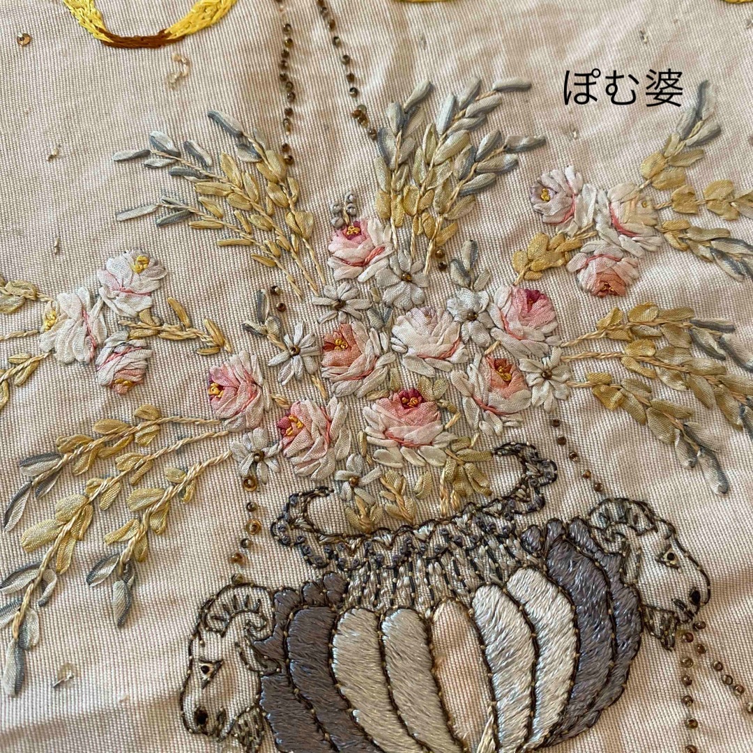 MEISSEN(マイセン)の【フランス アンティーク／タペストリー】刺繍 エンブロイダリー「薔薇とリボン」 エンタメ/ホビーの美術品/アンティーク(絵画/タペストリー)の商品写真