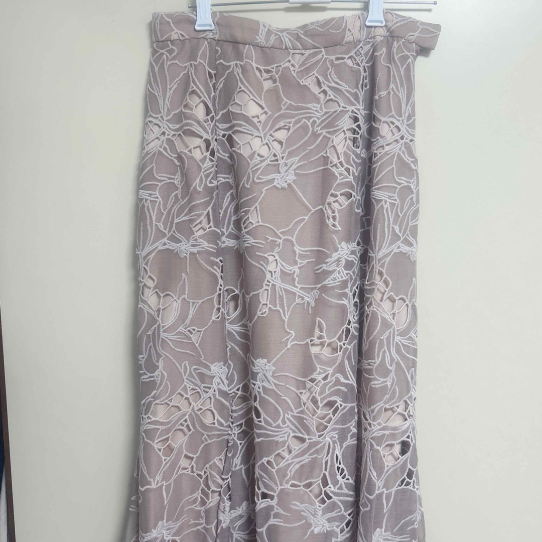 SNIDEL(スナイデル)のsnidel カッティングレースマーメイドスカート レディースのスカート(ロングスカート)の商品写真