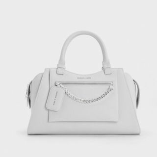 チャールズアンドキース(Charles and Keith)のCHARLES&KEITH トラペーズトートバッグ(ショルダーバッグ)