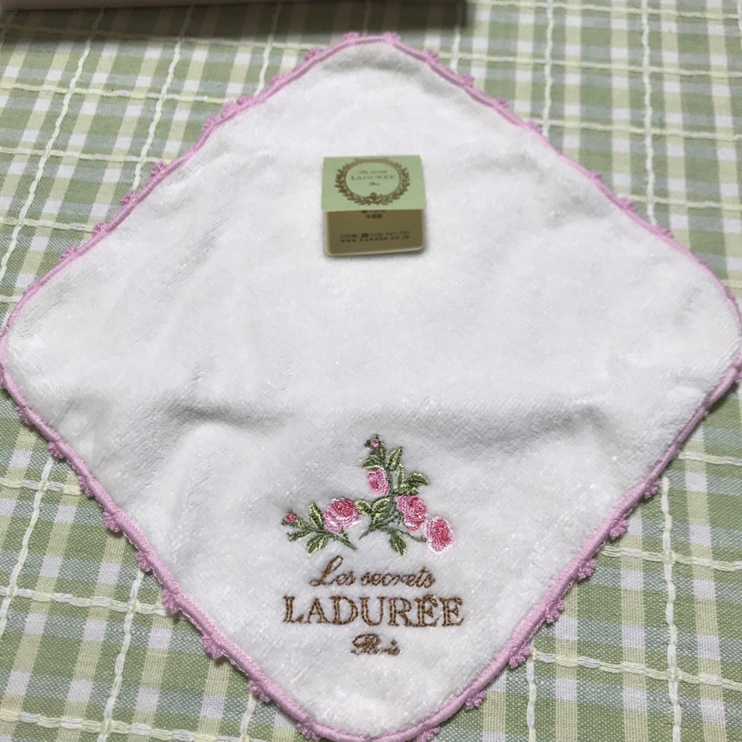 LADUREE(ラデュレ)の【ラデュレ】タオルハンカチセット 19.5㎝ 箱無し価格 レディースのファッション小物(ハンカチ)の商品写真