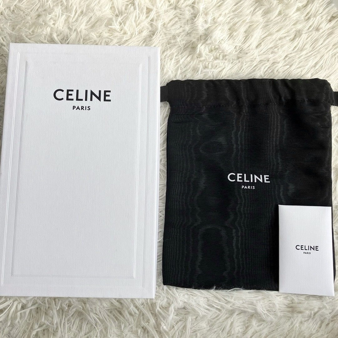 今だけ価格 【CELINE】セリーヌ　エンボス　型押　トリオンフ　ラウンドファスナー　長財布