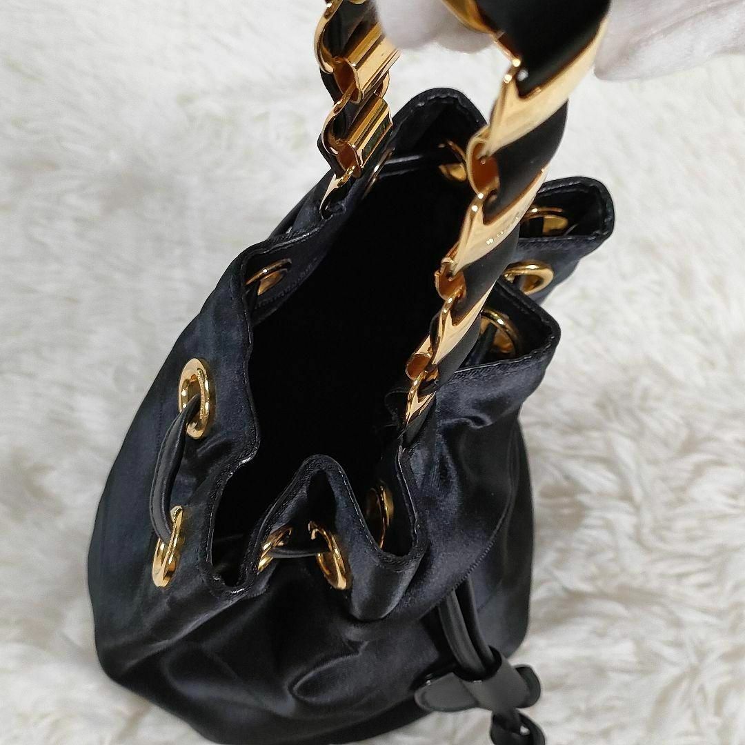 Salvatore Ferragamo(サルヴァトーレフェラガモ)の極美品 フェラガモ ハンドバッグ ヴァラチェーン サテン×レザー ブラック レディースのバッグ(ハンドバッグ)の商品写真