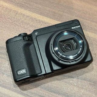 RICOH CX2 USED美品 デジタルカメラ 本体+バッテリー 光学10.7倍ズーム SHOT数少4785回 完動品  CP3087