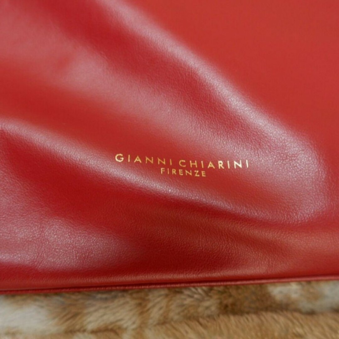 GIANNI CHIARINI(ジャンニキャリーニ)のGIANNI CHIARINI ショルダーバッグメモリー　赤 レディースのバッグ(ショルダーバッグ)の商品写真