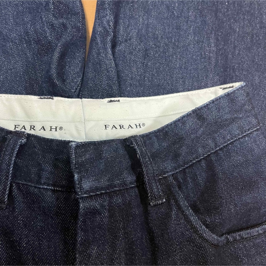 AURALEE(オーラリー)のFARAH | フレアデニムパンツ WOMEN レディースのパンツ(デニム/ジーンズ)の商品写真