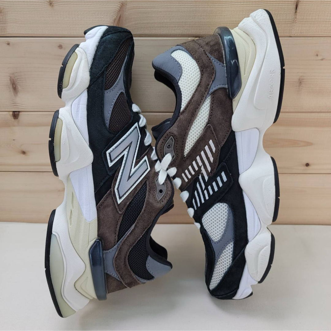 New Balance(ニューバランス)のニューバランス U9060BRN ダークブラウン 27cm メンズの靴/シューズ(スニーカー)の商品写真