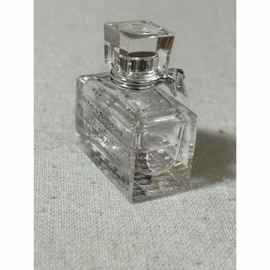 Christian Dior(クリスチャンディオール)のミスディオール　ブルーミングブーケ　ミニボトル コスメ/美容の香水(香水(女性用))の商品写真