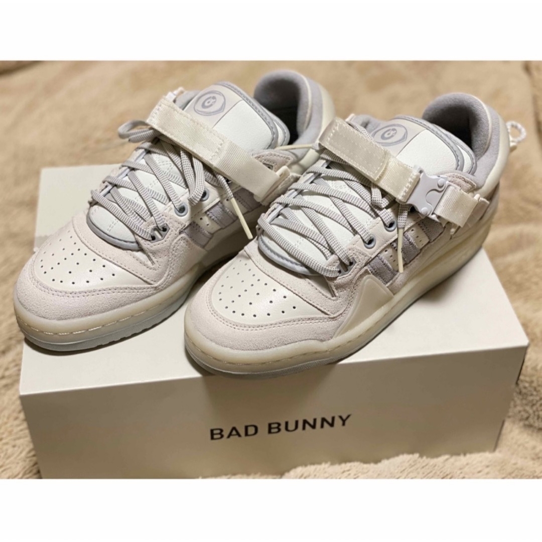 Originals（adidas）(オリジナルス)のBad Bunny × adidas 限定コラボスニーカー レディースの靴/シューズ(スニーカー)の商品写真