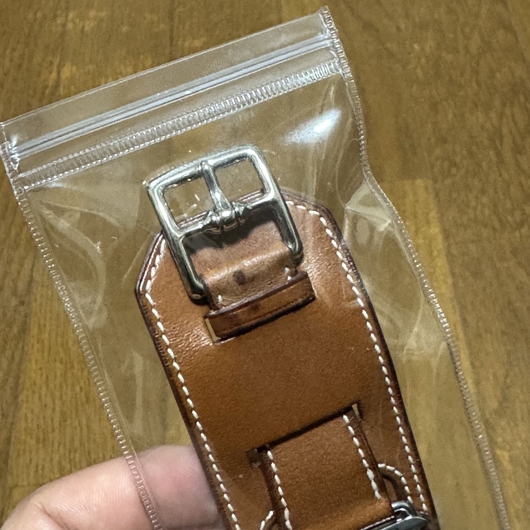 Hermes(エルメス)のAppleWatch HERMES CUFF アップルウォッチ エルメス バンド メンズの時計(レザーベルト)の商品写真