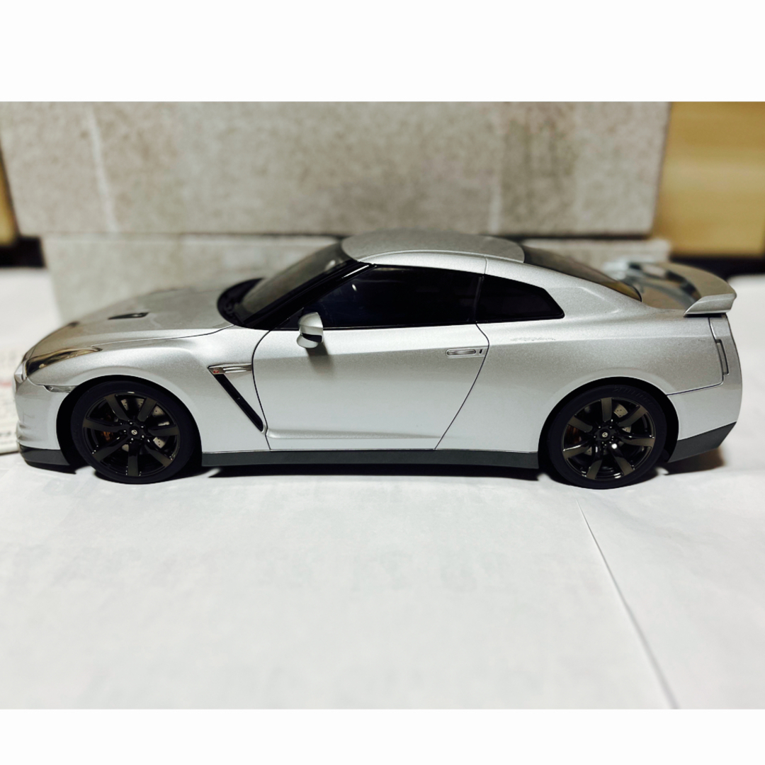 AUTOart(オートアート)のオートアート　1/12 日産GT-R R35 Premium Edition エンタメ/ホビーのおもちゃ/ぬいぐるみ(ミニカー)の商品写真