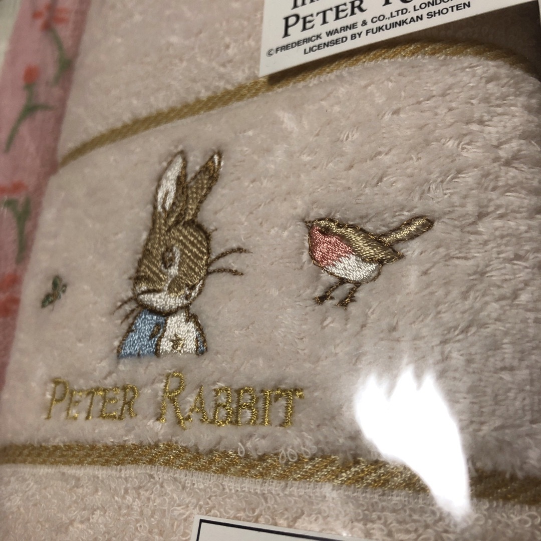 PETER RABBIT（TM）(ピーターラビット)のフェイスタオル2枚組（ピーターラビット） インテリア/住まい/日用品の日用品/生活雑貨/旅行(タオル/バス用品)の商品写真