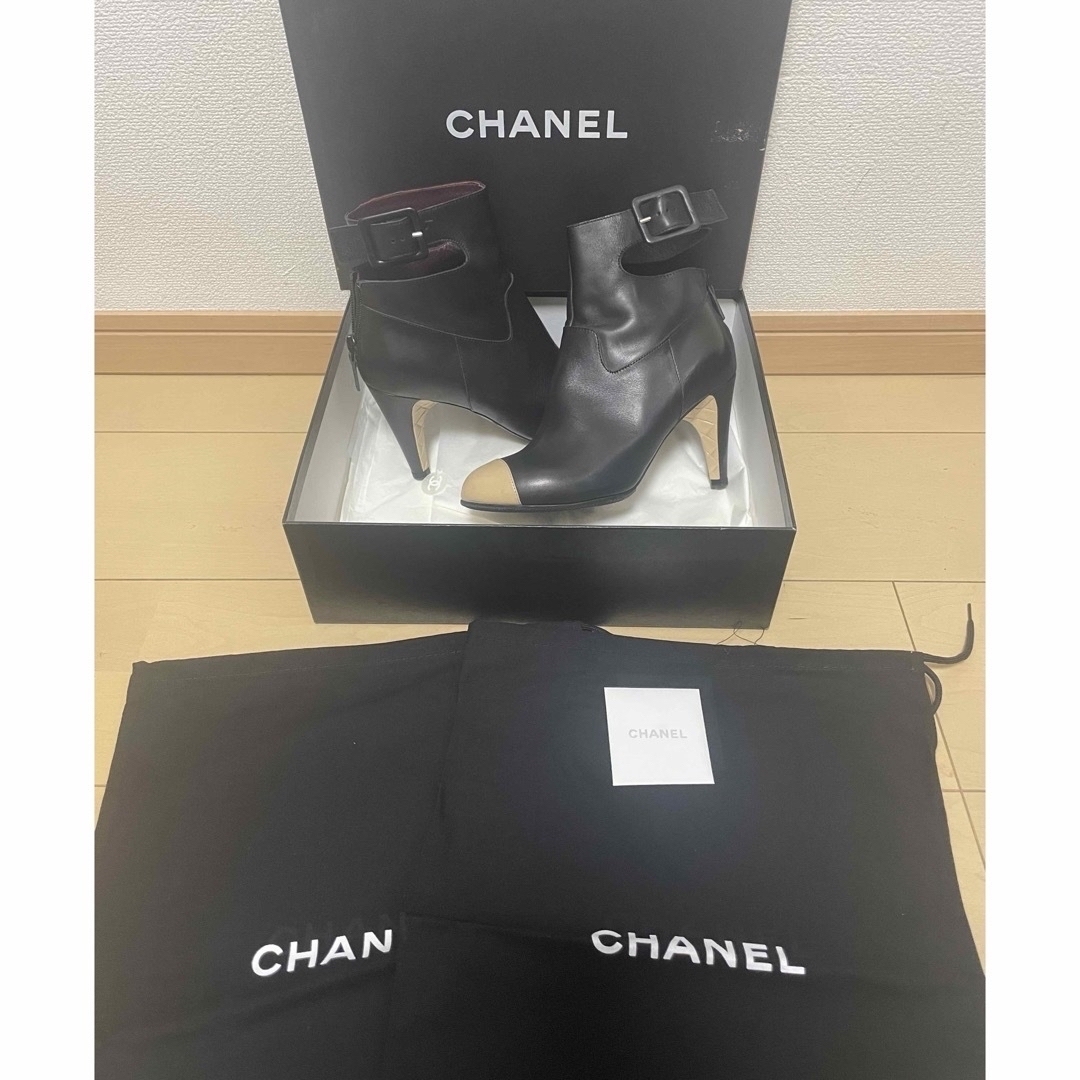 完売　レア　CHANEL シャネル　バイカラー　ショートブーツ　ブーティー | フリマアプリ ラクマ