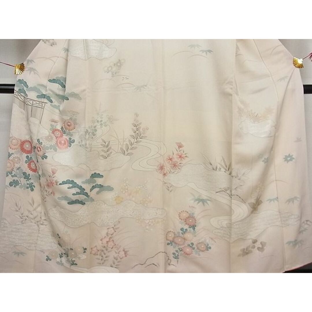 平和屋野田店■訪問着　刺繍　松竹梅流水花文　銀彩　着丈156.5cm　裄丈63cm　正絹　逸品　A-br4676 レディースの水着/浴衣(着物)の商品写真