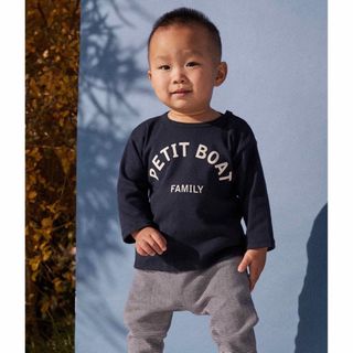 プチバトー(PETIT BATEAU)のプチバトー　プリント長袖Ｔシャツ　ロゴT   スポーティ　アメカジ(Tシャツ/カットソー)