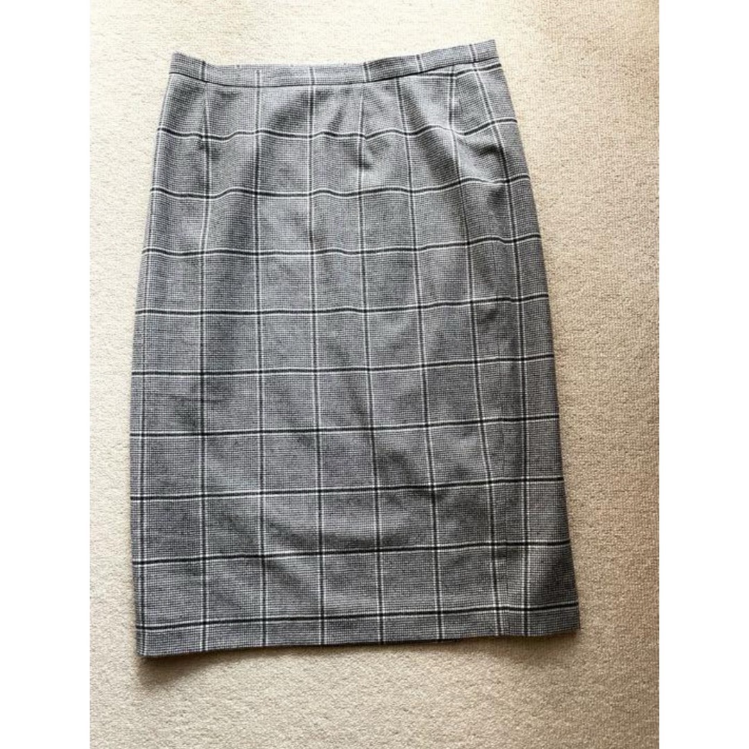 Max Mara(マックスマーラ)のマックスマーラ　スカート　チェック柄　ブラック　ホワイト　44 レディースのスカート(ひざ丈スカート)の商品写真