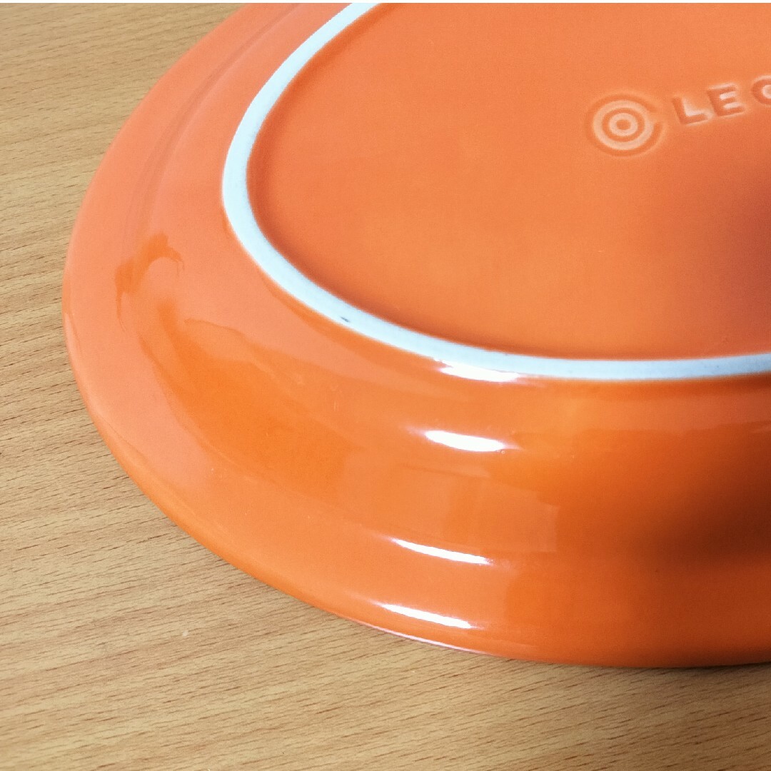 LE CREUSET(ルクルーゼ)のル·クルーゼ LE CREUSET オーバルプレート 30cm インテリア/住まい/日用品のキッチン/食器(食器)の商品写真