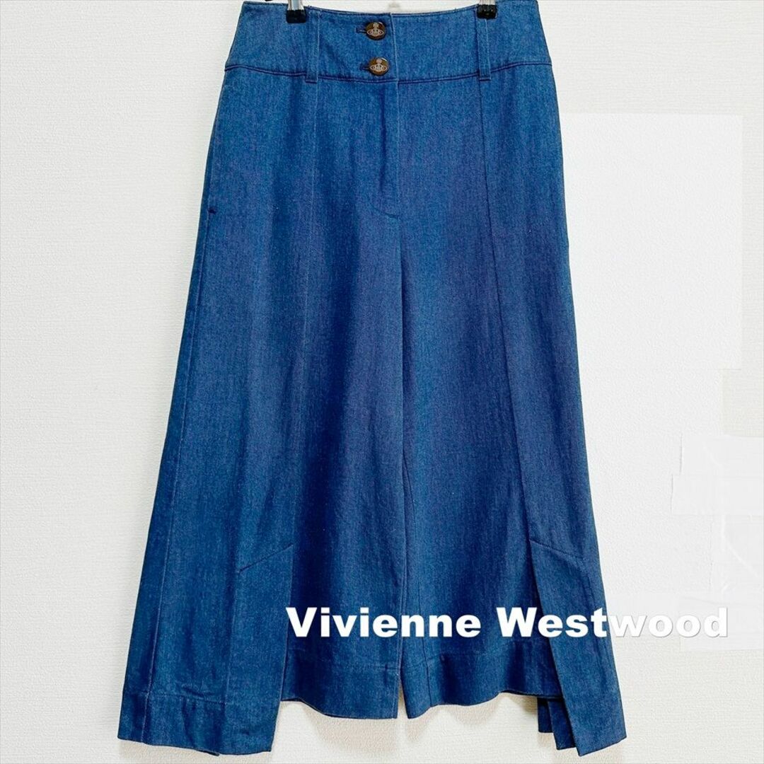 Vivienne Westwood(ヴィヴィアンウエストウッド)の【Vivienne Westwood】ORBボタン フレアカット デニム レディースのパンツ(デニム/ジーンズ)の商品写真