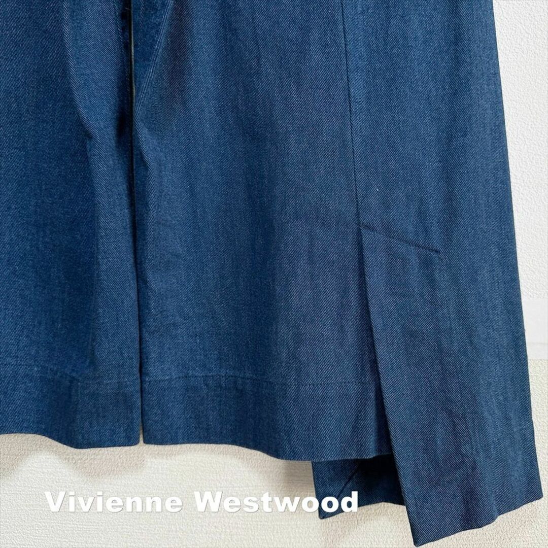 Vivienne Westwood(ヴィヴィアンウエストウッド)の【Vivienne Westwood】ORBボタン フレアカット デニム レディースのパンツ(デニム/ジーンズ)の商品写真