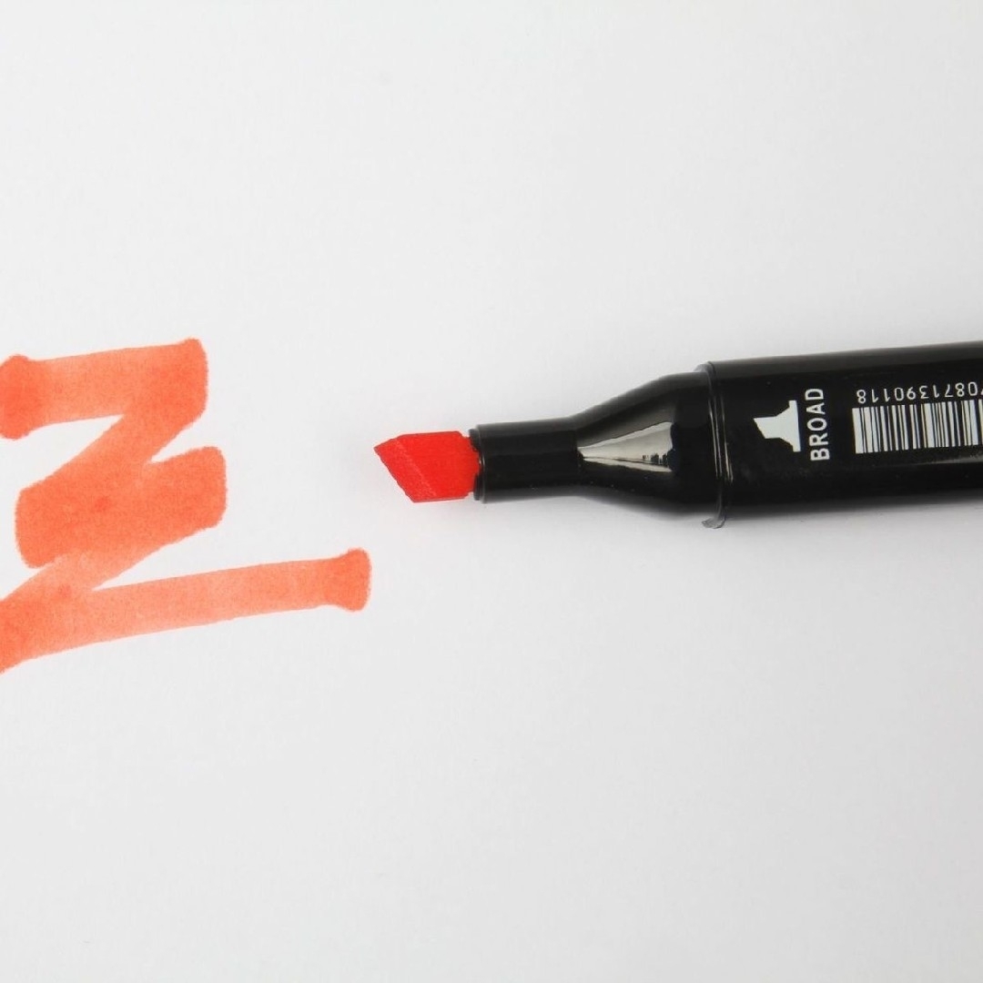 マーカーペン  カラーペン  イラストマーカー 48色 エンタメ/ホビーのアート用品(カラーペン/コピック)の商品写真