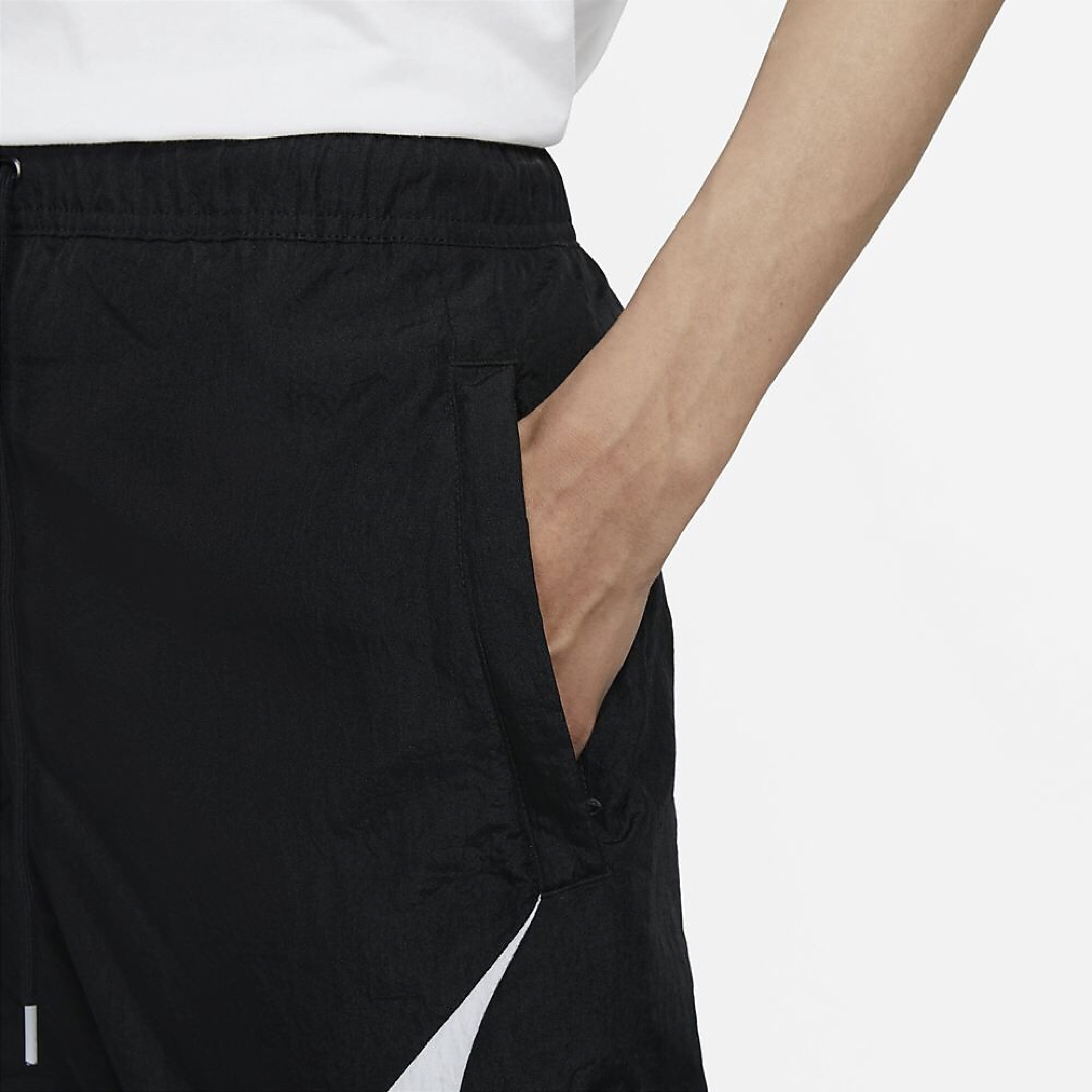 NIKE(ナイキ)の【新品】NIKE NSW SWOOSH WOVEN UL PANTS  メンズのパンツ(その他)の商品写真