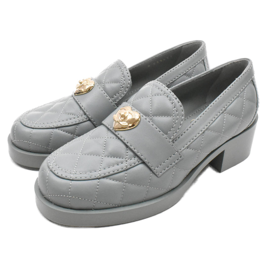 CHANEL(シャネル)のCHANEL シャネル G39697 ハートターンロックココマーク マトラッセキルティングレザーローファー グリーン レディース レディースの靴/シューズ(ローファー/革靴)の商品写真