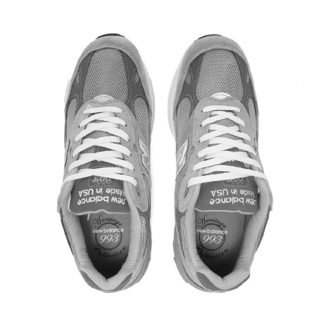 New Balance(ニューバランス)の新品 NEW BALANCE MR993GL グレー USA製 27.5cm メンズの靴/シューズ(スニーカー)の商品写真