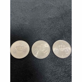 御即位記念硬貨500円硬貨3枚セット(貨幣)