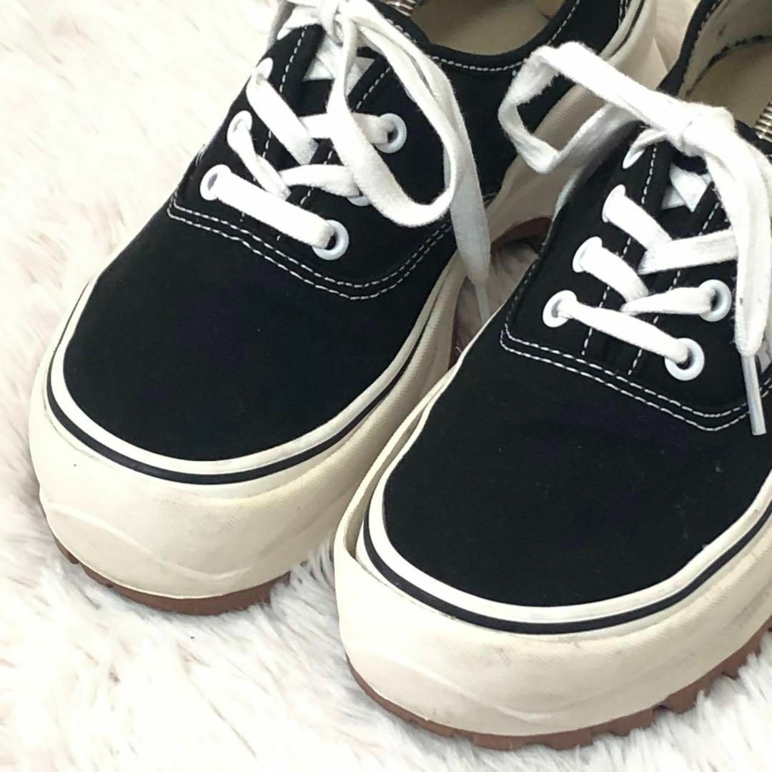 VANS(ヴァンズ)のバンズ　スニーカー　ブラック　ホワイト　24.5　オーセンティック　ビブラム レディースの靴/シューズ(スニーカー)の商品写真