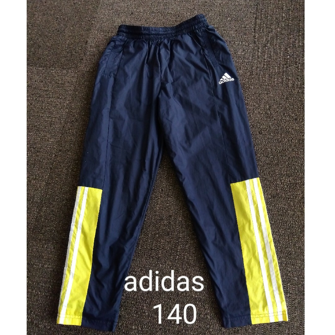 adidas(アディダス)のadidas　トレーニング　パンツ　140 キッズ/ベビー/マタニティのキッズ服男の子用(90cm~)(パンツ/スパッツ)の商品写真