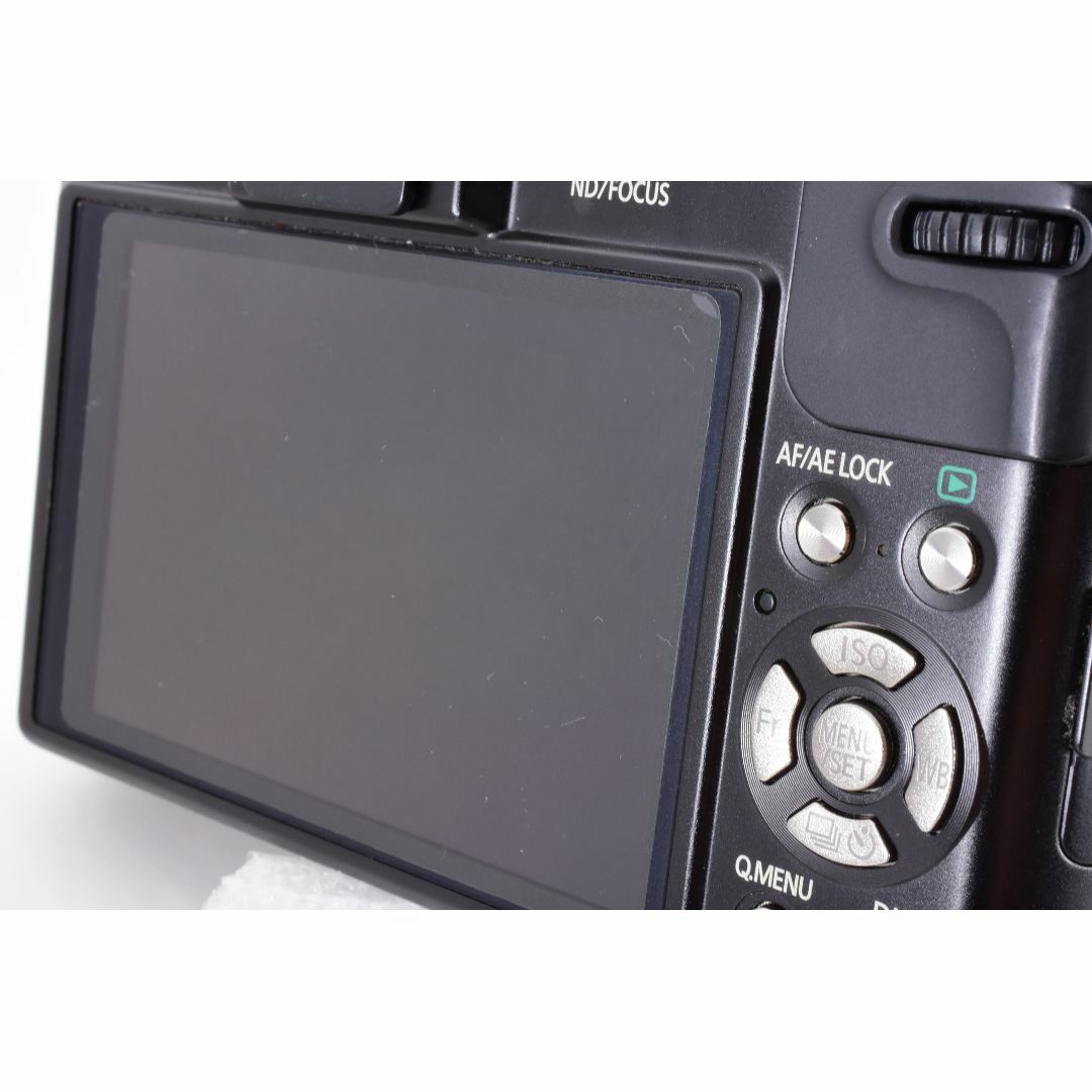 Panasonic(パナソニック)の【夜景も美しい】パナソニック LUMIX DMC-LX7 付属品多数 コンデジ スマホ/家電/カメラのカメラ(コンパクトデジタルカメラ)の商品写真