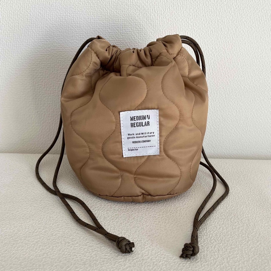 RayCassin(レイカズン)のRay Cassin キルティング×ボアリバーシブル巾着 レディースのバッグ(ショルダーバッグ)の商品写真
