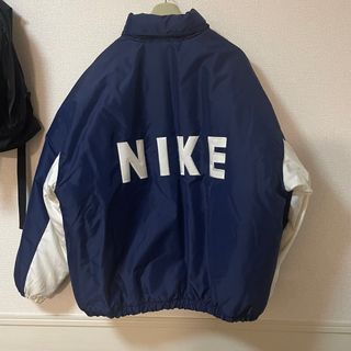 ナイキ(NIKE)のNIKE 中綿　ジャケット(ブルゾン)