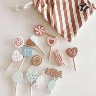 ボンポワン(Bonpoint)のKids Concept 木製 Candy Set 15ピース(巾着つき)(知育玩具)
