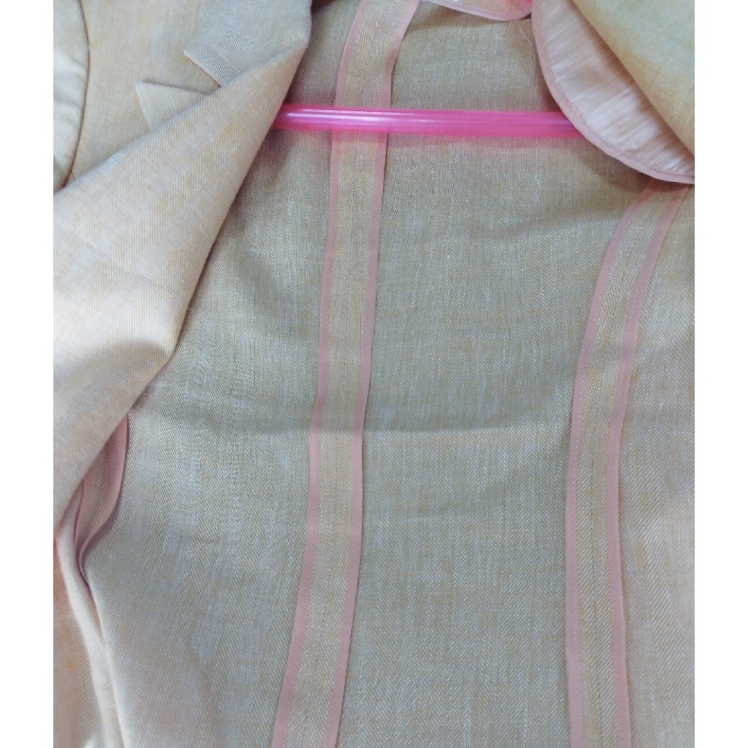【高級】大きいサイズ ビルブラス リネンスーツ フォーマル 金ボタン イエロー レディースのフォーマル/ドレス(礼服/喪服)の商品写真