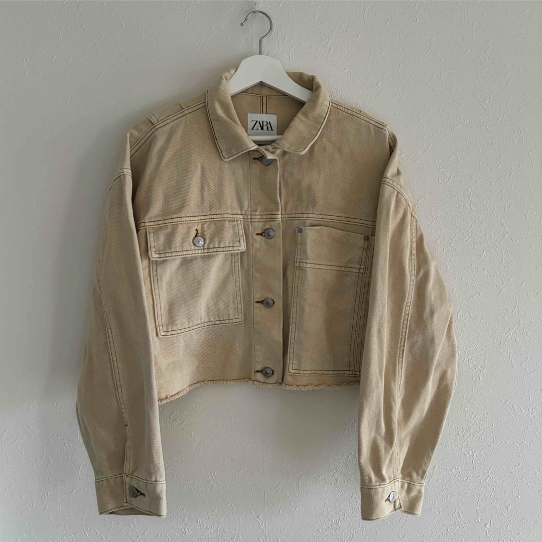 ZARA - zara ショート丈 クロップドジャケット ベージュの通販 ZARA - zara ショート丈 クロップドジャケット ベージュの通販