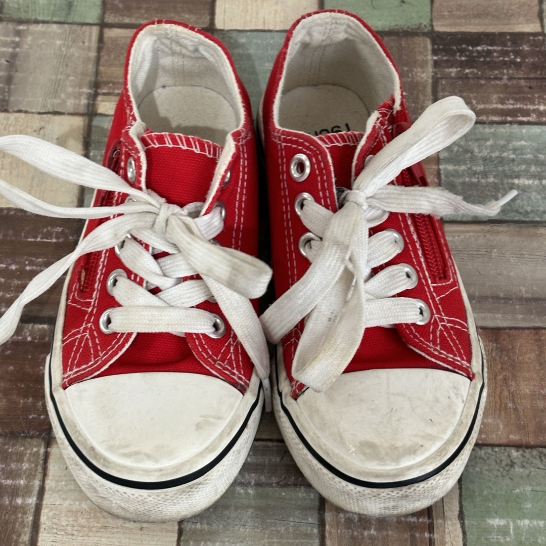 キャンパス　スニーカー レッド　赤色 子供　キッズ サイズ19cm キッズ/ベビー/マタニティのキッズ靴/シューズ(15cm~)(スニーカー)の商品写真