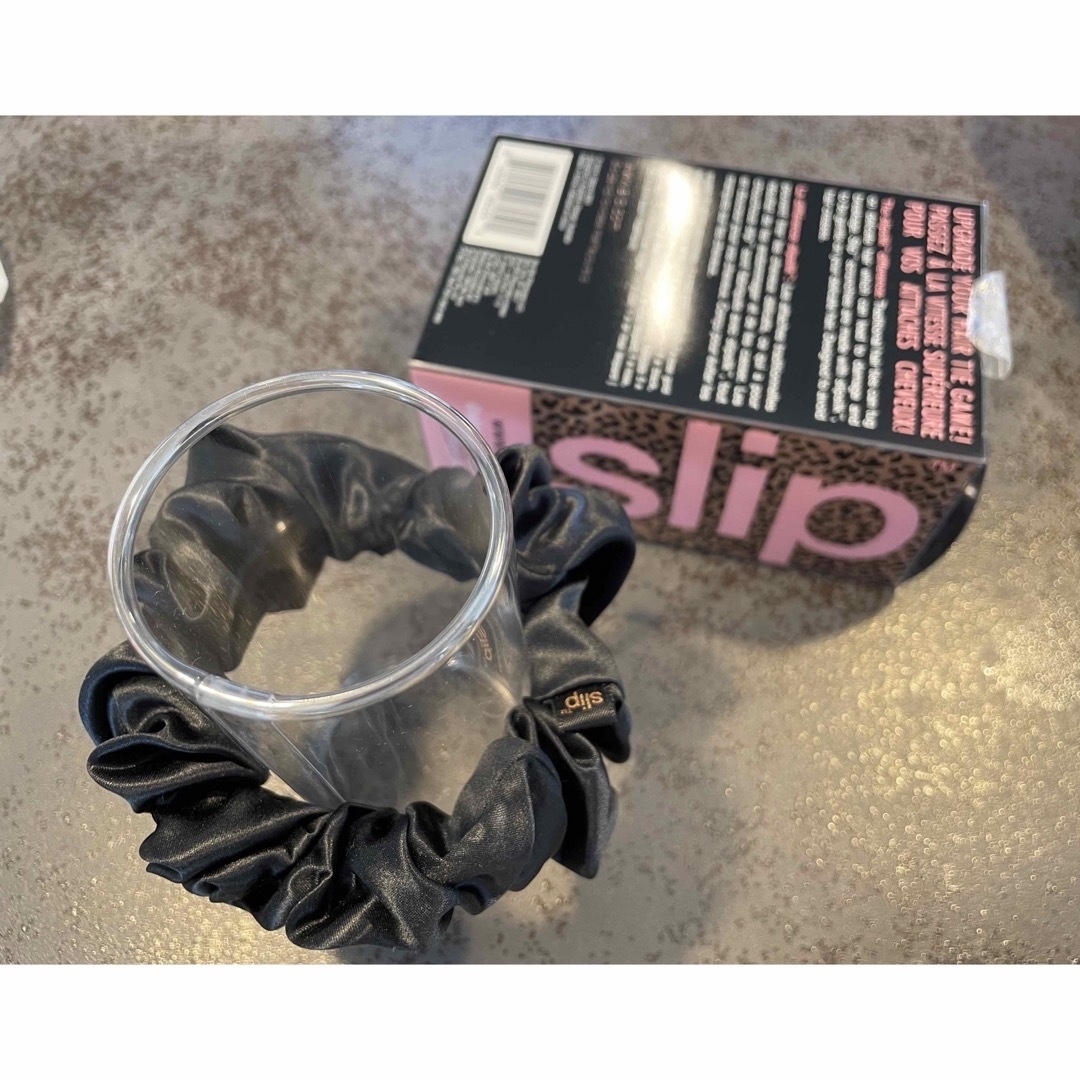slip silk スリップ　シルク　シュシュ　ブラック レディースのヘアアクセサリー(ヘアゴム/シュシュ)の商品写真