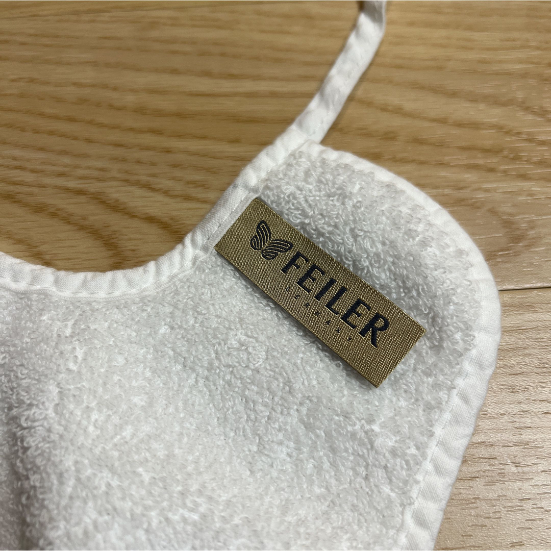 FEILER(フェイラー)の【未使用】フェイラースタイ キッズ/ベビー/マタニティのこども用ファッション小物(ベビースタイ/よだれかけ)の商品写真