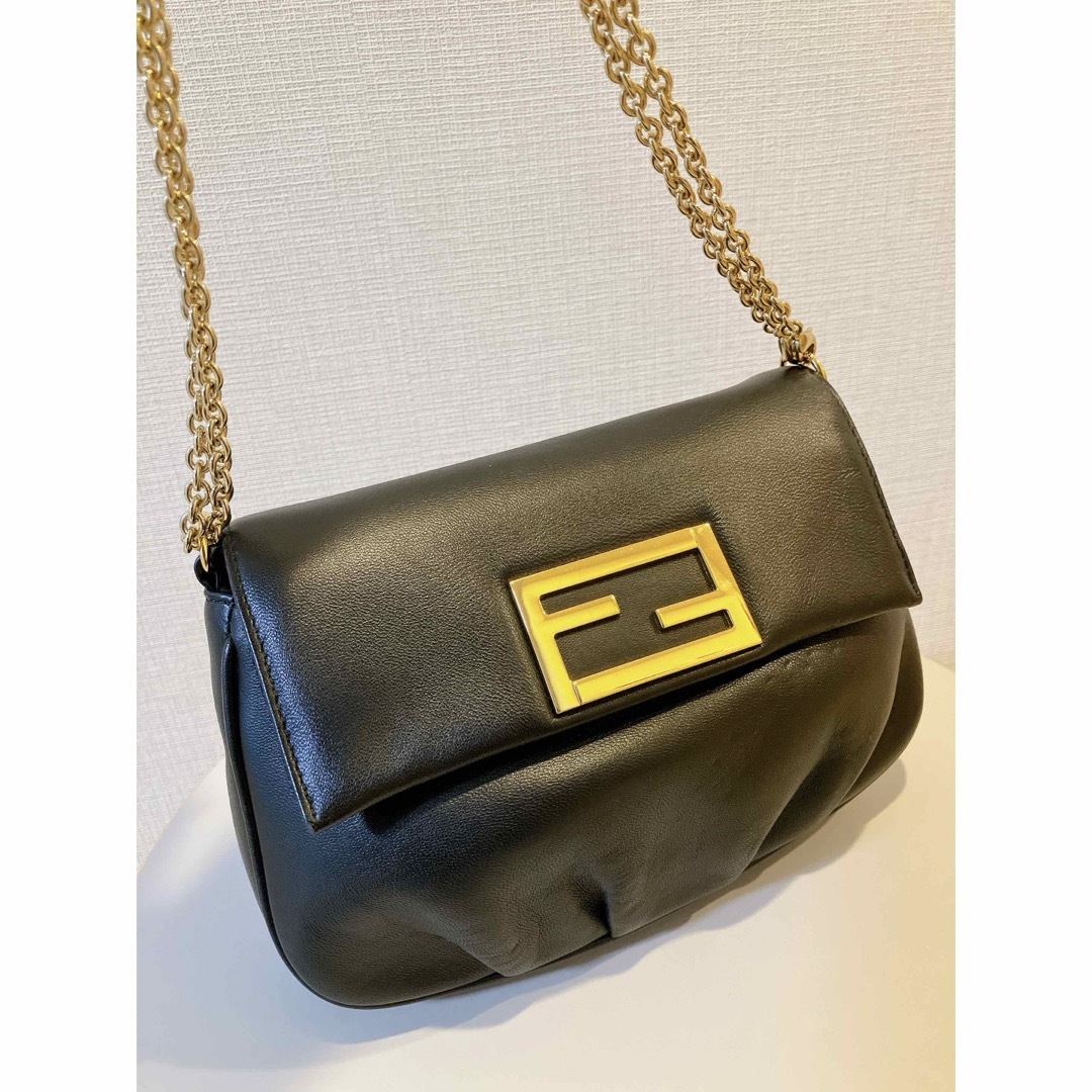 FENDI(フェンディ)の【美品】Fendi チェーンバッグ レディースのバッグ(ショルダーバッグ)の商品写真